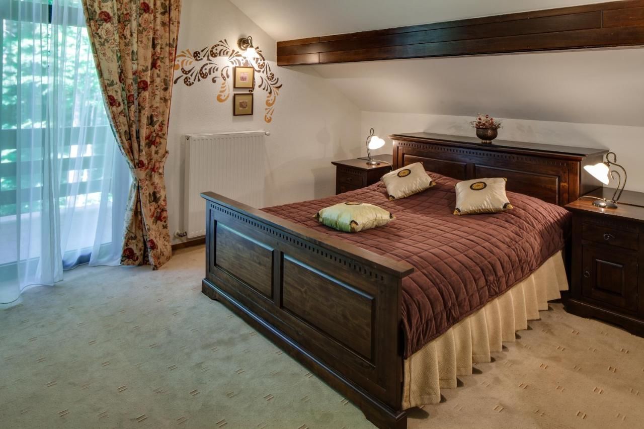 Апарт-отели Hotel Regal Sinaia Синая