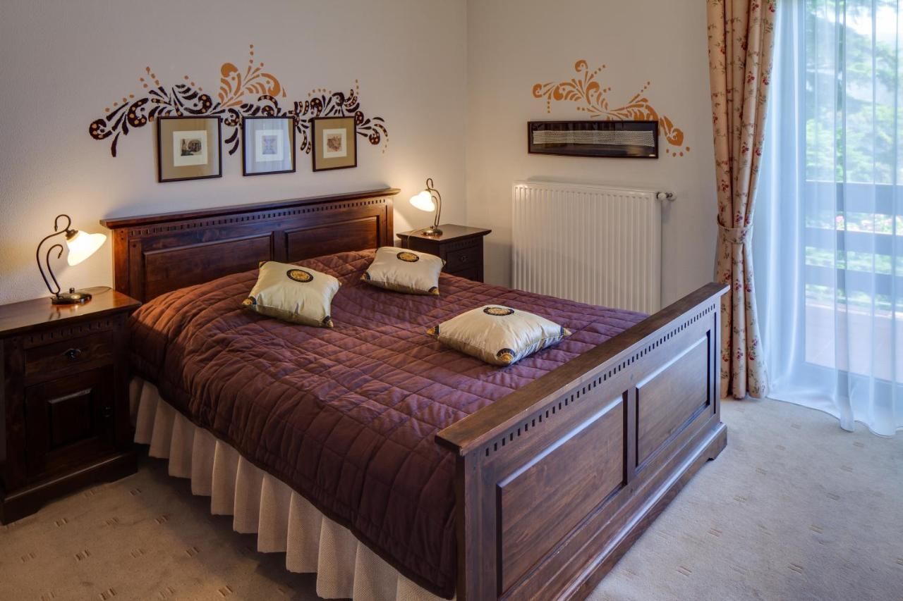 Апарт-отели Hotel Regal Sinaia Синая