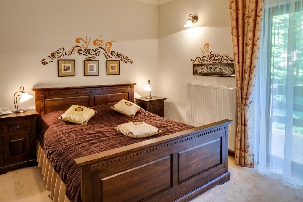 Апарт-отели Hotel Regal Sinaia Синая